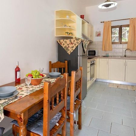 Voula Apartments Gaios Buitenkant foto
