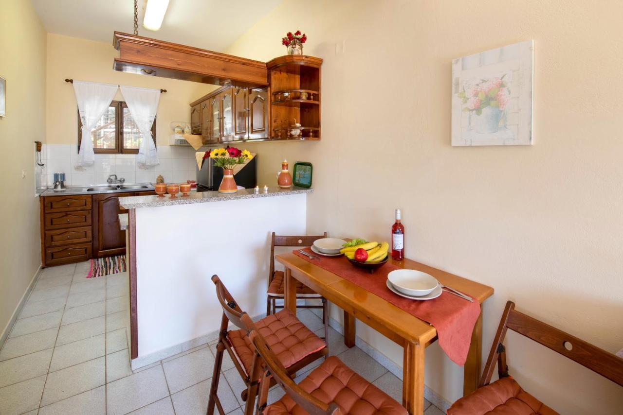 Voula Apartments Gaios Buitenkant foto